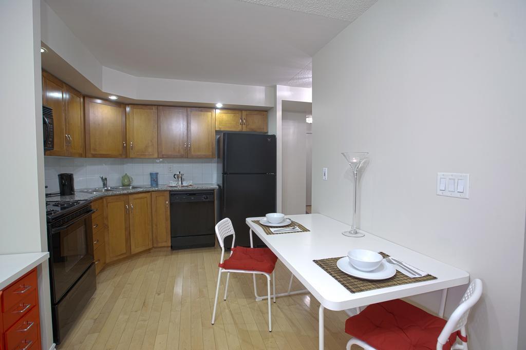 Furnished Condo In Downtown Toronto Esterno foto